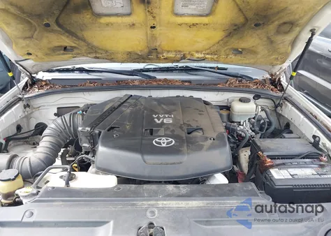 2006 Toyota 4Runner Sr5 V6 z USA, uszkodzony, nr VIN JTEZU14R768047932